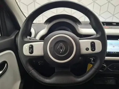 Photo 35 Renault Twingo  III E-Tech
