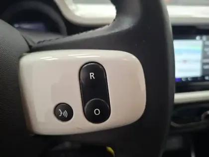 Photo 41 Renault Twingo  III E-Tech