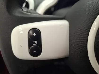 Photo 40 Renault Twingo  III E-Tech