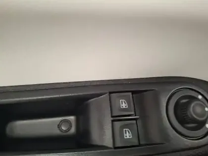 Photo 38 Renault Twingo  III E-Tech