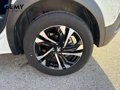 Photo 49 Peugeot 2008  PureTech 130 S&S BVM6