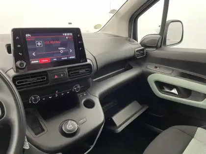 Photo 30 Citroën Berlingo  Taille XL BlueHDi 130 S&S EAT8