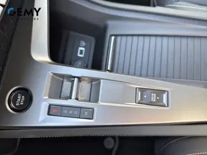 Photo 38 Peugeot 408  Hybrid 145 e-DCS6