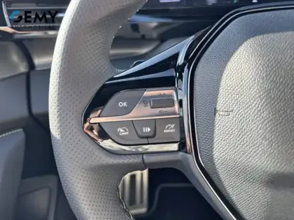 Photo 19 Peugeot 408  Hybrid 145 e-DCS6