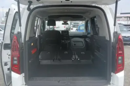 Photo 37 Opel Combo  Life L1H1 1.5 Diesel 100 ch Start/Stop