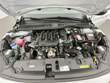 Photo 14 Peugeot 208  PureTech 75 S&S BVM5