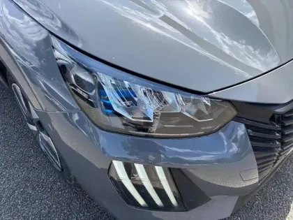 Photo 15 Peugeot 208  PureTech 75 S&S BVM5