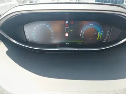 Photo 9 Peugeot 3008  Hybrid 225 e-EAT8