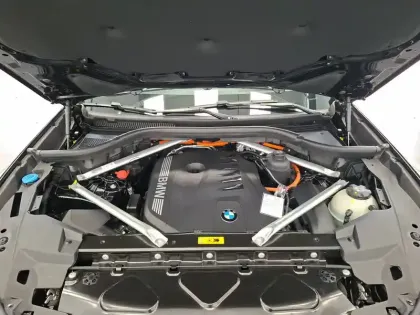Photo 9 BMW X5  xDrive50e 489 ch BVA8