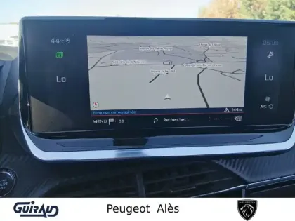 Photo 23 Peugeot 2008  BlueHDi 100 S&S BVM6