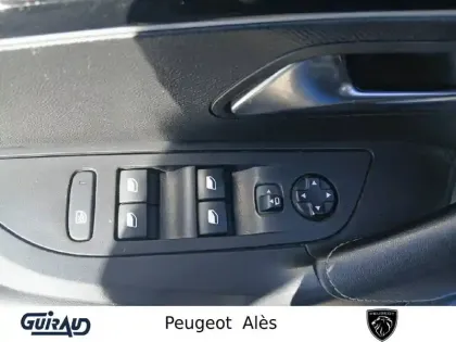 Photo 12 Peugeot 2008  BlueHDi 100 S&S BVM6