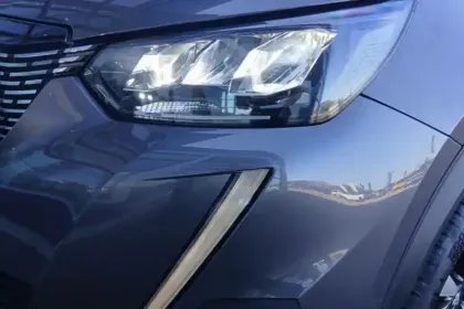 Photo 30 Peugeot 2008  BlueHDi 130 S&S EAT8