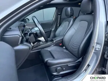 Photo 10 Mercedes Classe A  180 d 8G-DCT