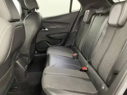 Photo 29 Peugeot 2008  Electrique 136 ch