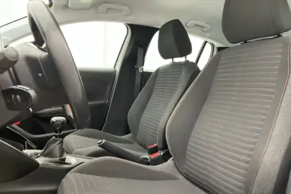Photo 13 Peugeot 208  PureTech 100 S&S BVM6