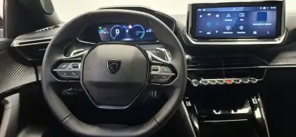 Photo 15 Peugeot 2008  Hybrid 145 e-DCS6