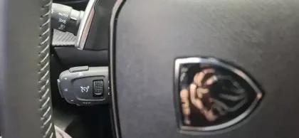 Photo 22 Peugeot 2008  Hybrid 145 e-DCS6
