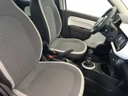 Photo 8 Renault Twingo  III SCe 65