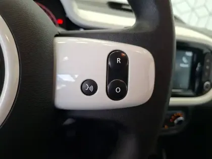 Photo 29 Renault Twingo  III SCe 65