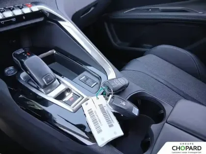 Photo 6 Peugeot 3008  Hybrid 225 e-EAT8