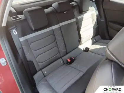 Photo 19 Citroën C4 e- 136 ch Automatique