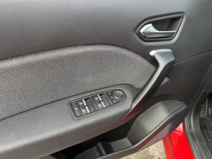 Photo 37 Renault Captur  TCe 90