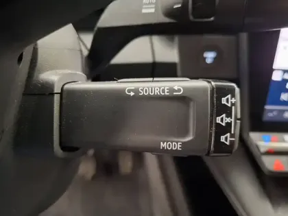 Photo 38 Renault Megane  E-Tech EV60 130ch super charge
