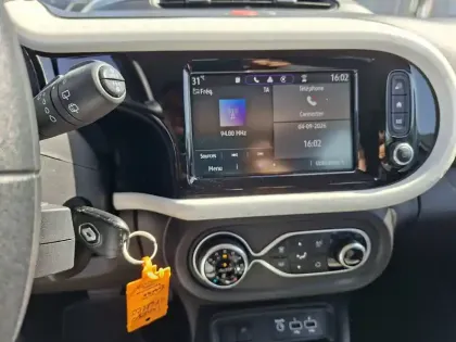 Photo 6 Renault Twingo  III E-Tech