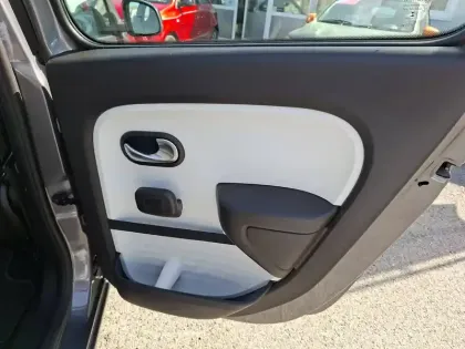 Photo 16 Renault Twingo  III E-Tech