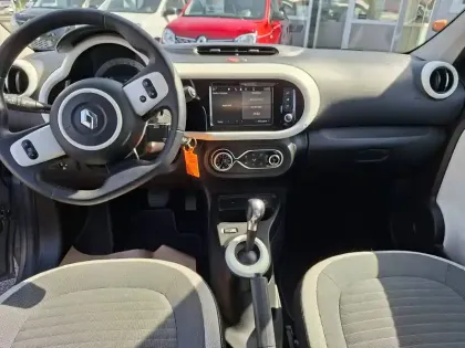 Photo 10 Renault Twingo  III E-Tech