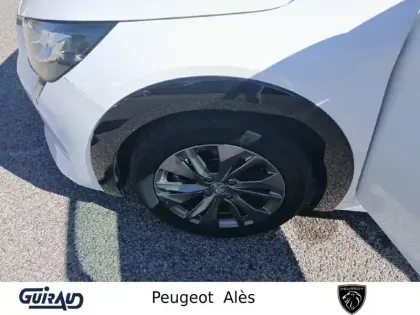 Photo 11 Peugeot 208  Electrique 50 kWh 136ch