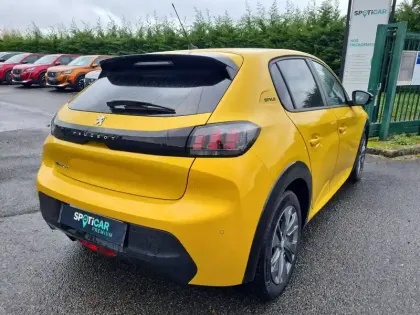 Photo 7 Peugeot 208  Electrique 50 kWh 136ch