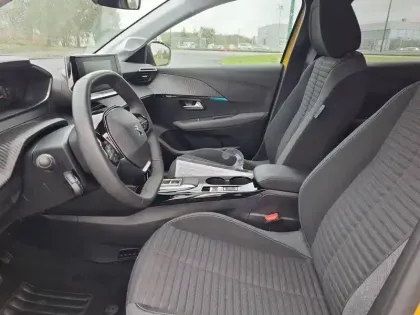 Photo 16 Peugeot 208  Electrique 50 kWh 136ch