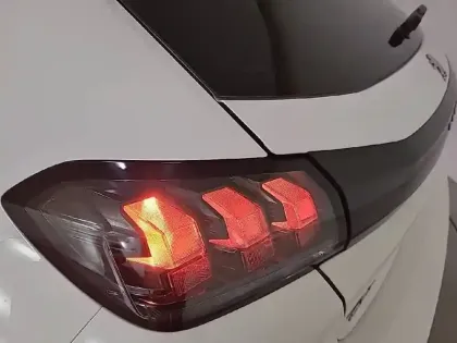 Photo 42 Peugeot 208  PureTech 75 S&S BVM5
