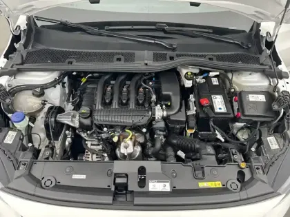 Photo 25 Peugeot 208  PureTech 75 S&S BVM5