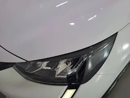Photo 41 Peugeot 208  PureTech 75 S&S BVM5