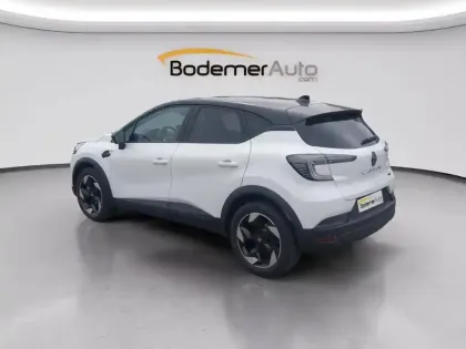 Photo 17 Renault Captur  E-Tech full hybrid 160 ch