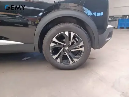 Photo 10 Peugeot 2008  PureTech 130 S&S EAT8