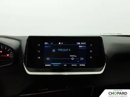 Photo 12 Peugeot 2008  PureTech 100 S&S BVM6