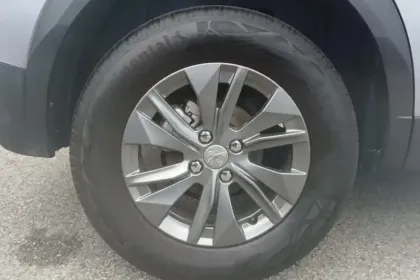 Photo 13 Peugeot 2008  PureTech 130 S&S BVM6