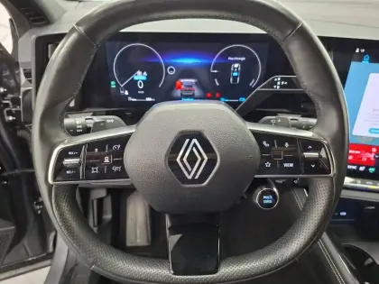 Photo 35 Renault Austral  E-Tech hybrid 200