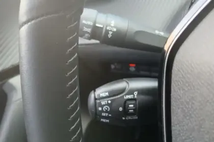 Photo 31 Peugeot 2008  Electrique 136 ch