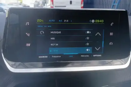 Photo 20 Peugeot 2008  Electrique 136 ch
