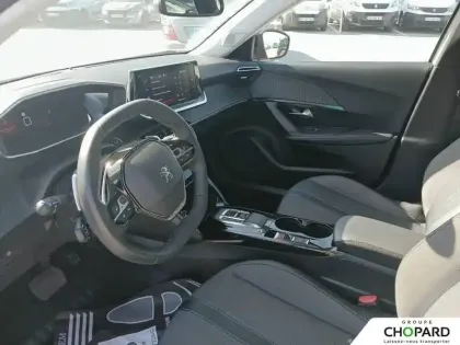 Photo 14 Peugeot 2008  PureTech 130 S&S EAT8