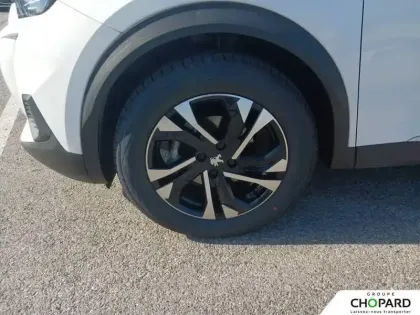 Photo 11 Peugeot 2008  PureTech 130 S&S EAT8