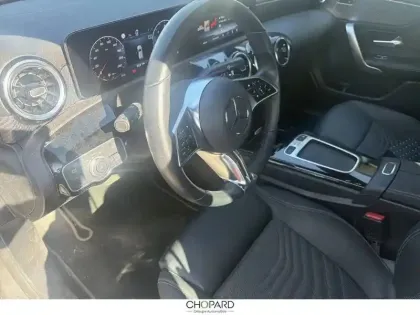 Photo 10 Mercedes Classe A  180 d 8G-DCT