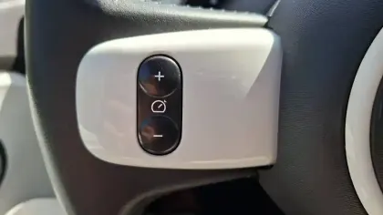 Photo 19 Renault Twingo  III E-Tech