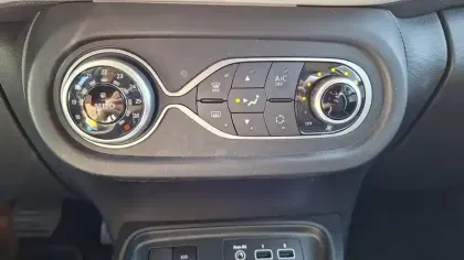 Photo 12 Renault Twingo  III E-Tech
