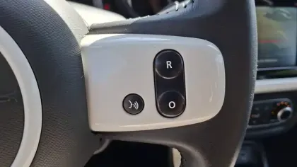 Photo 18 Renault Twingo  III E-Tech