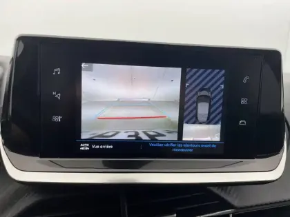 Photo 25 Peugeot 208  PureTech 100 S&S BVM6